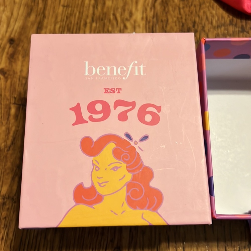 Benefit Scrunchie Set(New) - Picture 5 of 6